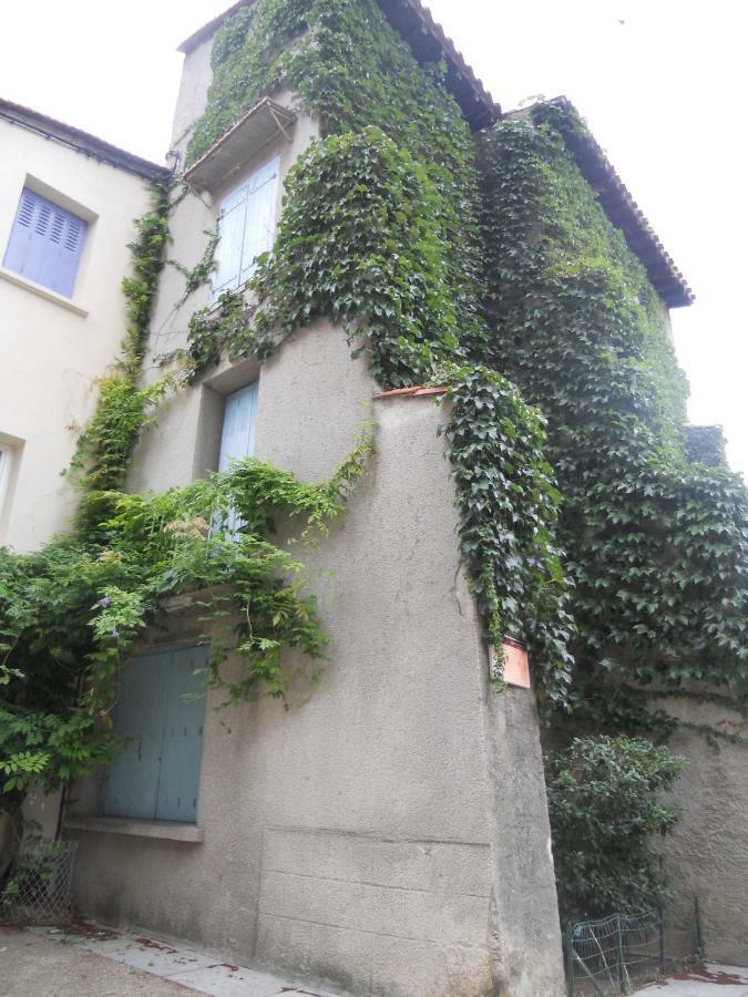 Entre L'Eglise Et La Place Villa Quillan Eksteriør bilde