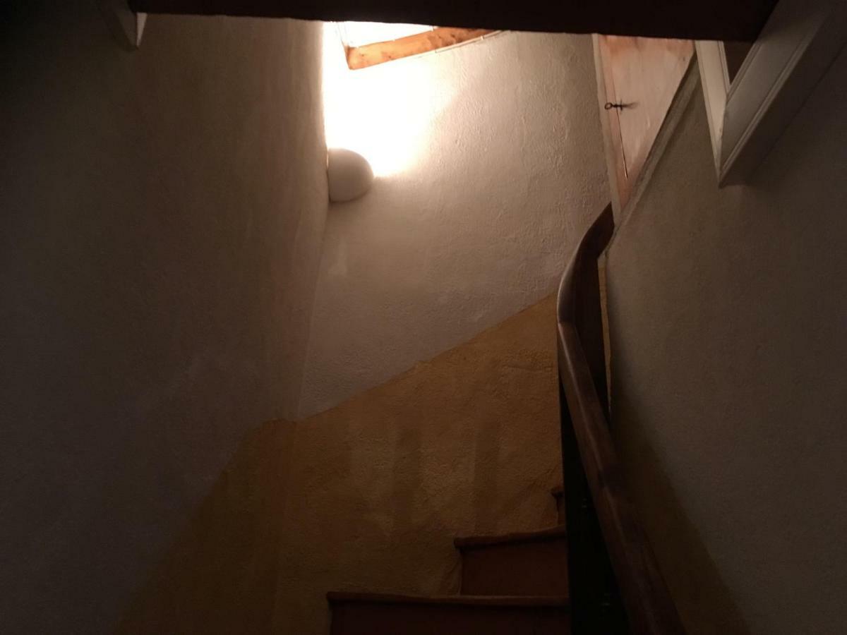 Entre L'Eglise Et La Place Villa Quillan Eksteriør bilde
