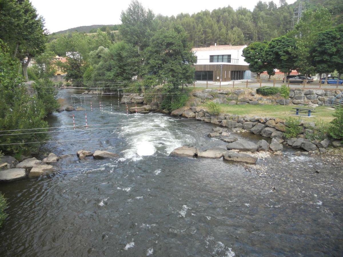 Entre L'Eglise Et La Place Villa Quillan Eksteriør bilde