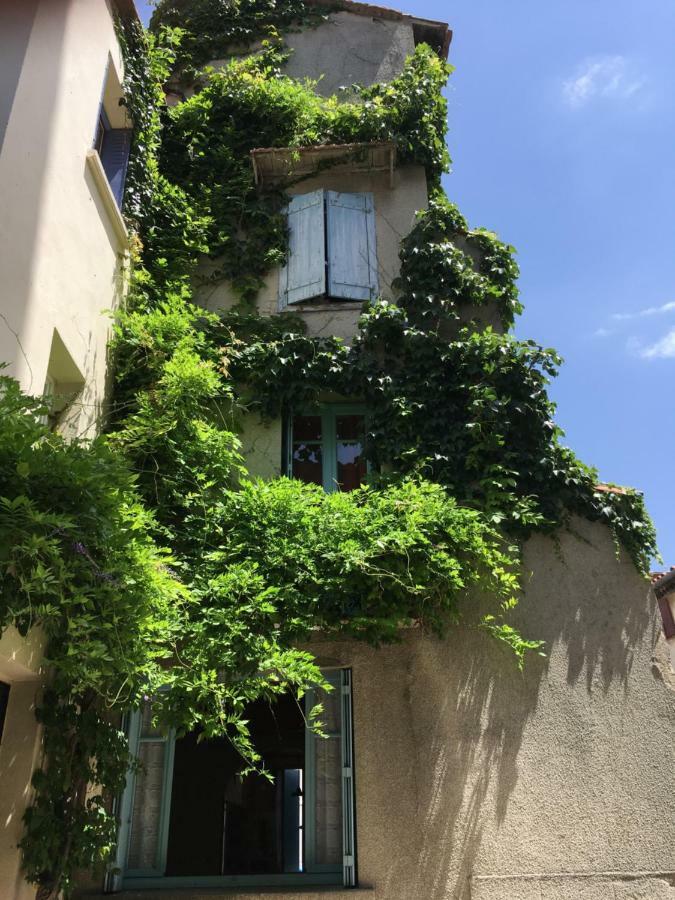 Entre L'Eglise Et La Place Villa Quillan Eksteriør bilde