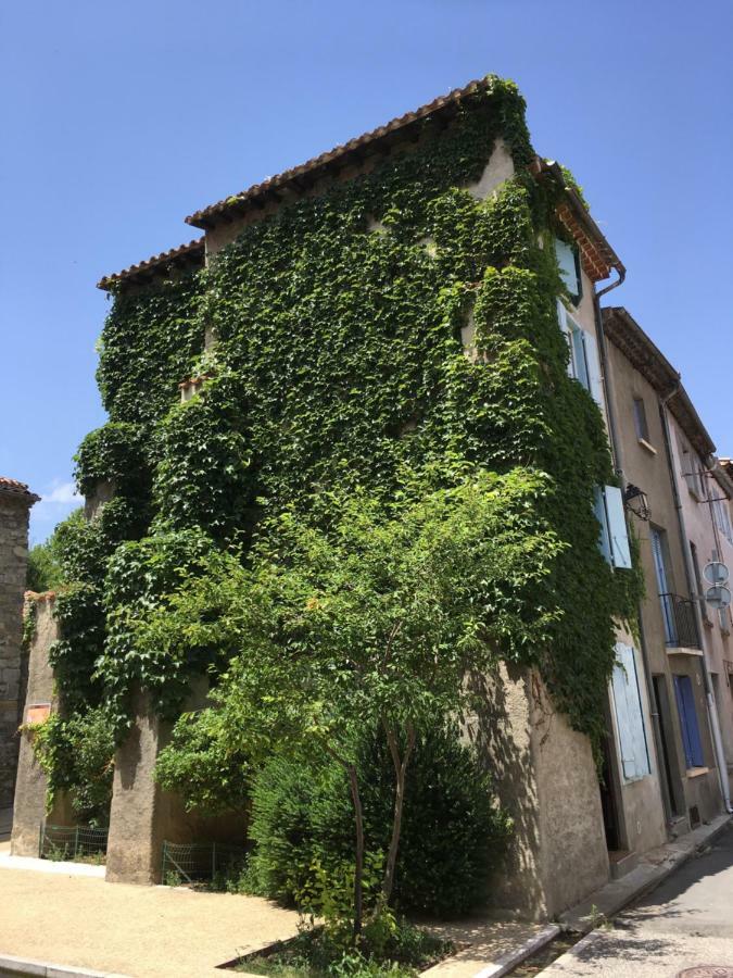 Entre L'Eglise Et La Place Villa Quillan Eksteriør bilde